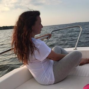 Meet your Posher, Eleonora